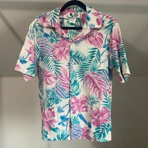 Hilo Hattie Hawaiian shirt